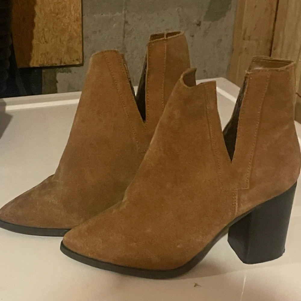 Booties - Picture 1 of 4